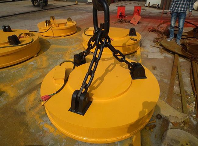 High-Frequency Series Lifting Magnet Crane for Port.jpg